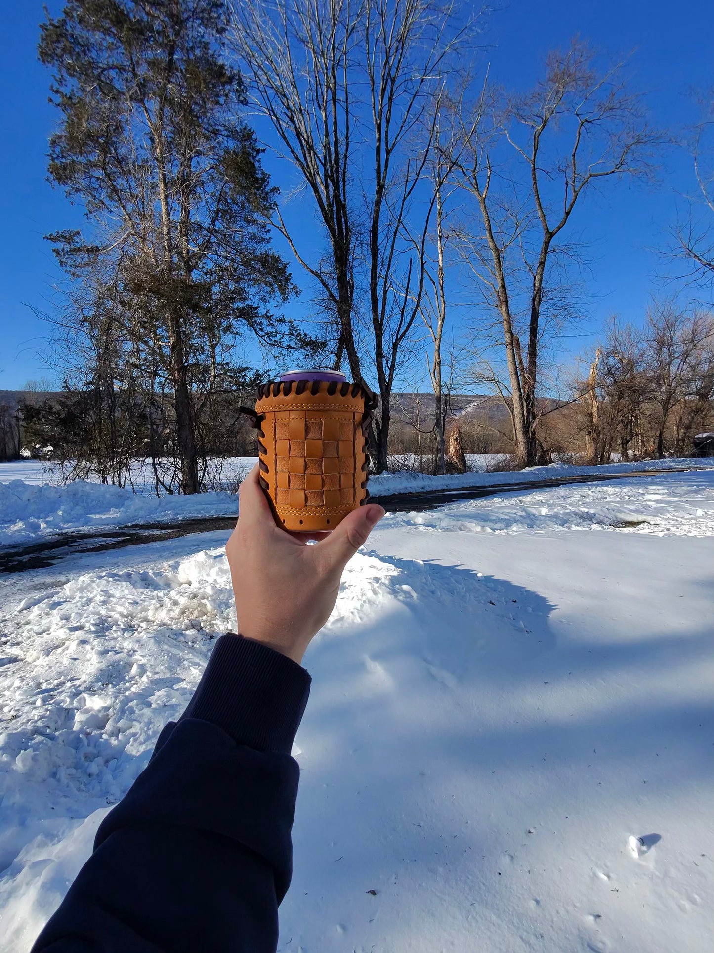 Drink Mitt – Glove Can Holder